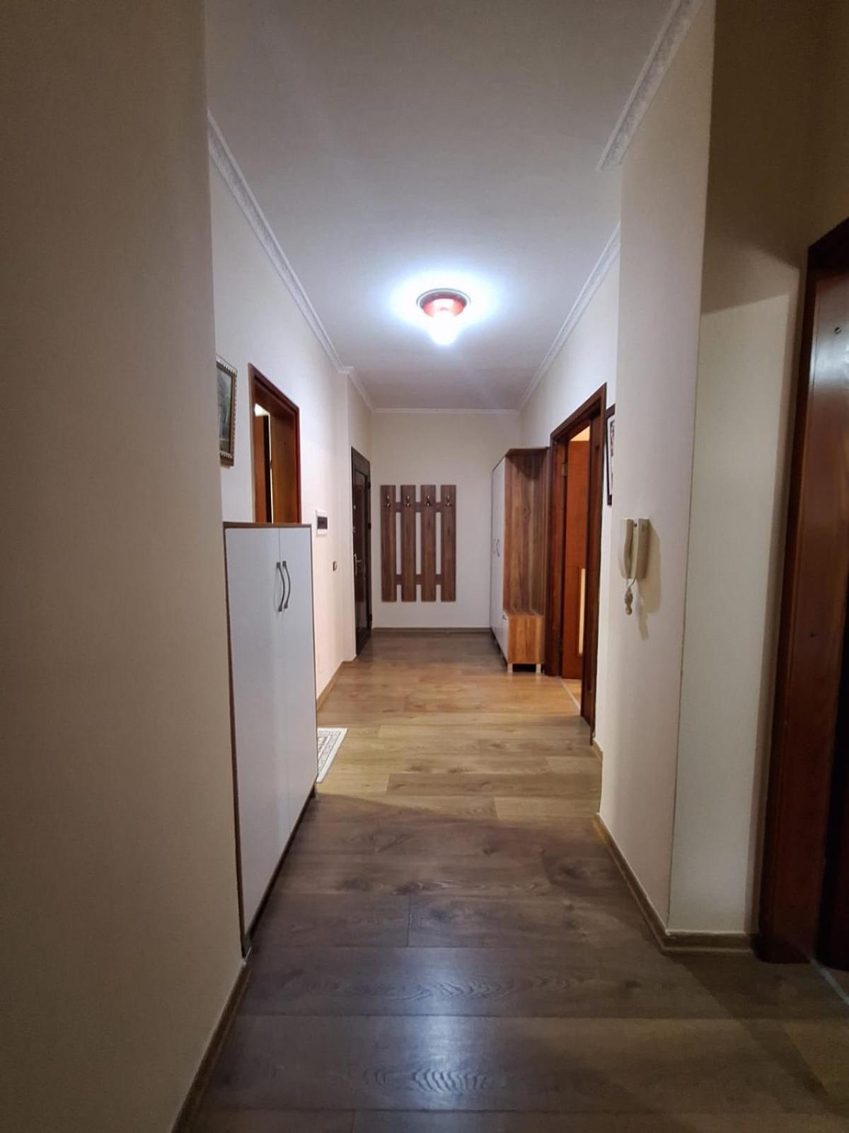 Alb Apartament Tirana Buitenkant foto