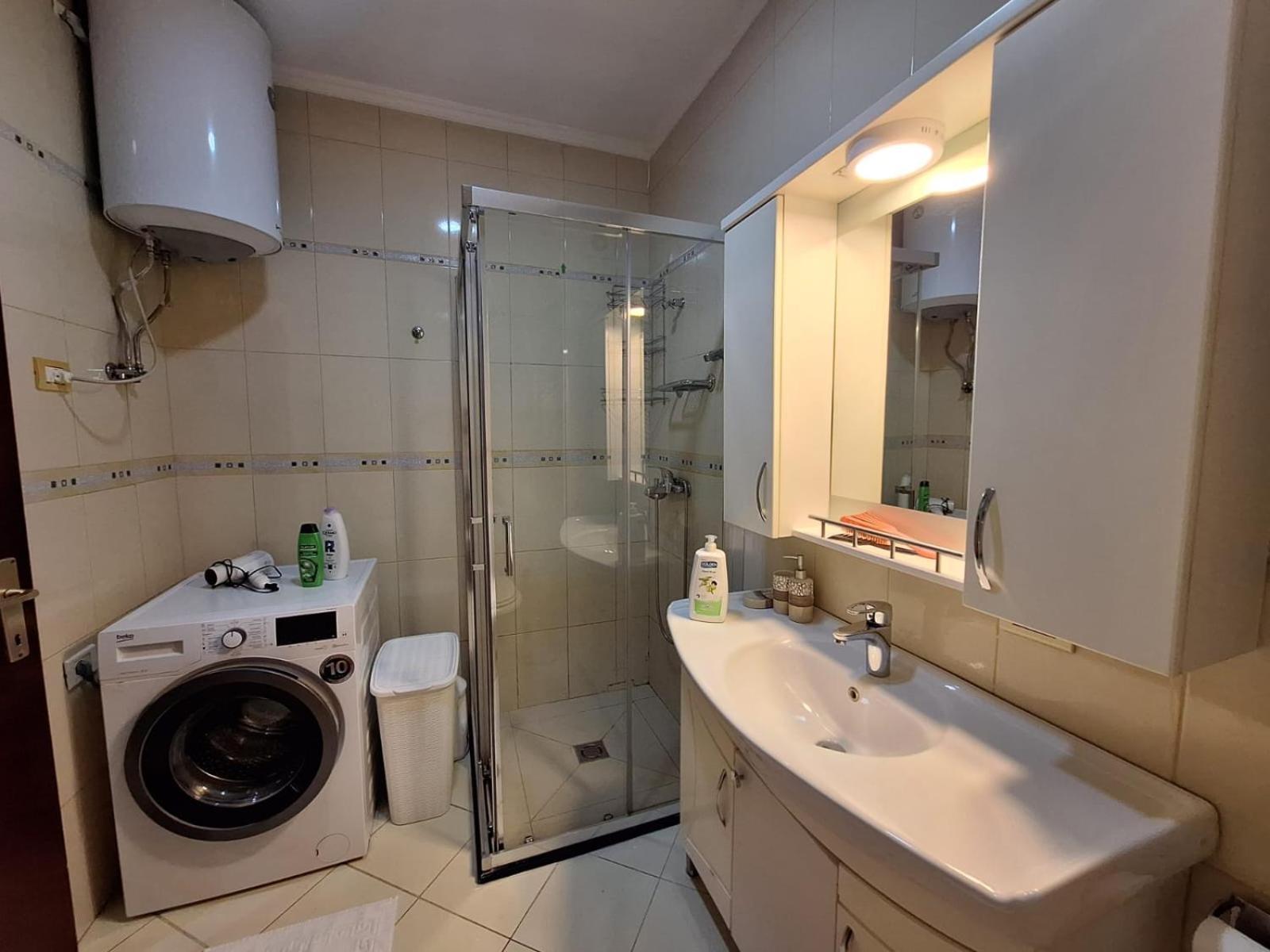 Alb Apartament Tirana Buitenkant foto