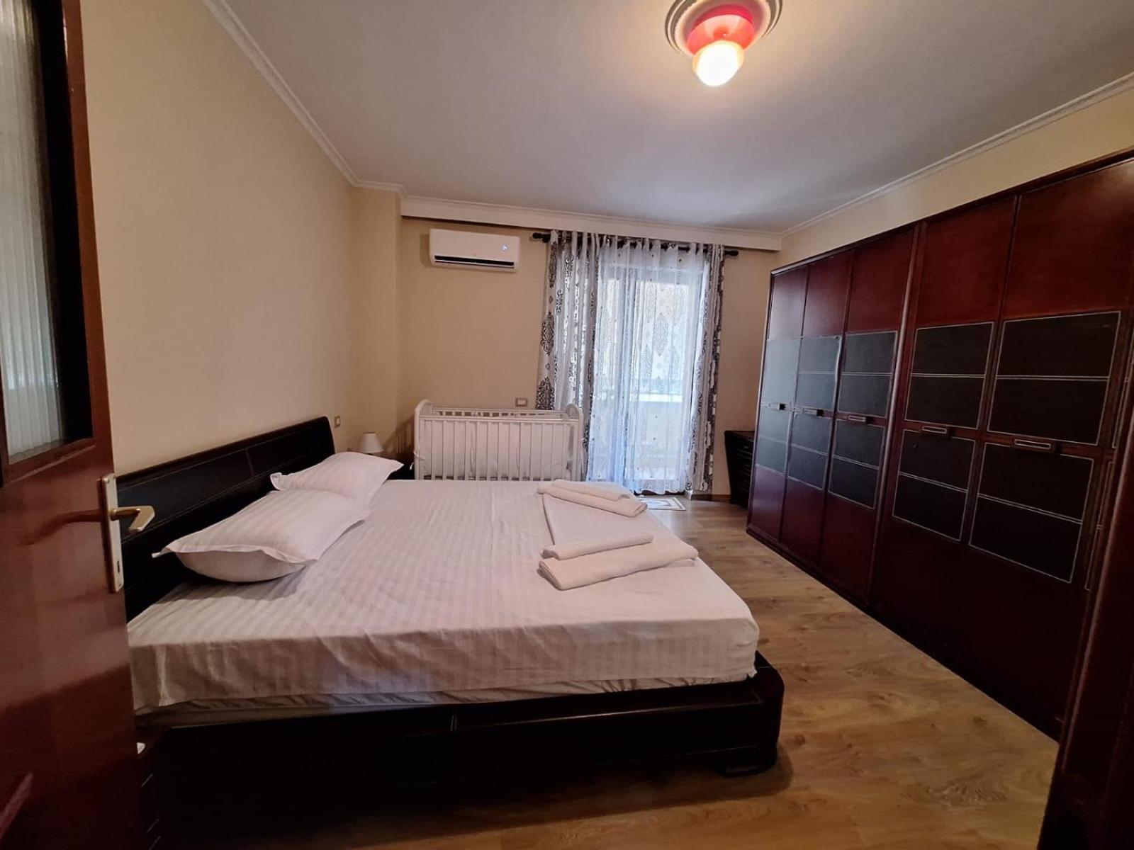 Alb Apartament Tirana Buitenkant foto
