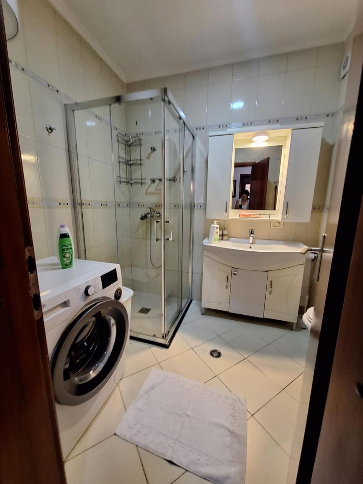 Alb Apartament Tirana Buitenkant foto